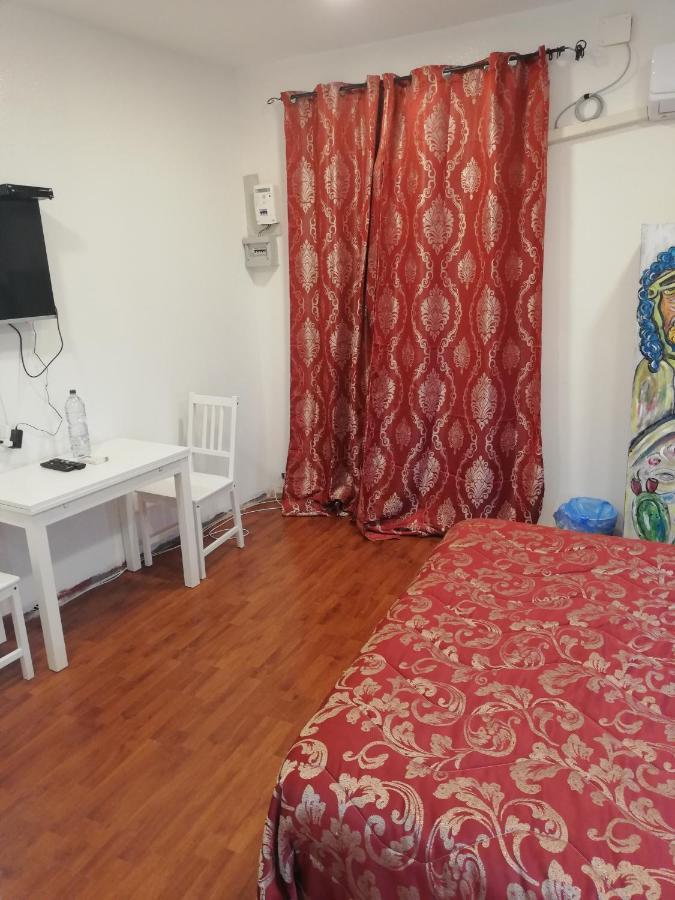 Emily House * Catania
